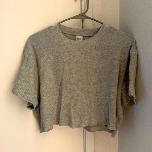 Aritzia TNA soft grey women’s cropped waffle tee size medium, fits small-medium